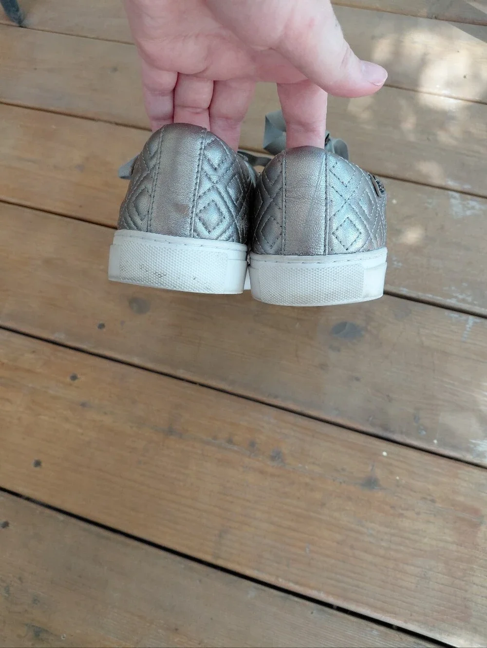 Tory Burch Marion Silver Quilted Leather Lace Up Sneakers Sz 9